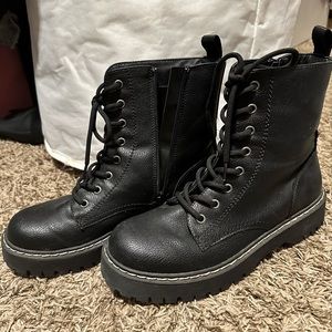 Women’s combat boots
